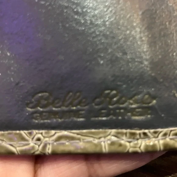 Elegant Crocodile-Embossed Clutch genuine leather - Picture 6 of 9